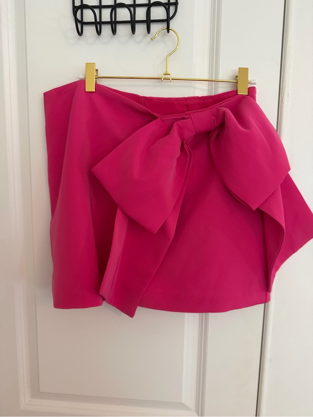 Feminine Bow-Front Mini Skort - Hot Pink